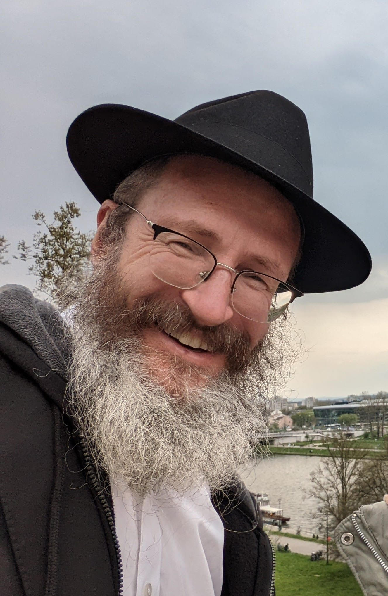 הרב בן ציון שוורץ